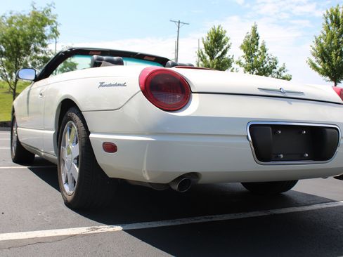 Used 2002 Ford Thunderbird RWD image 5