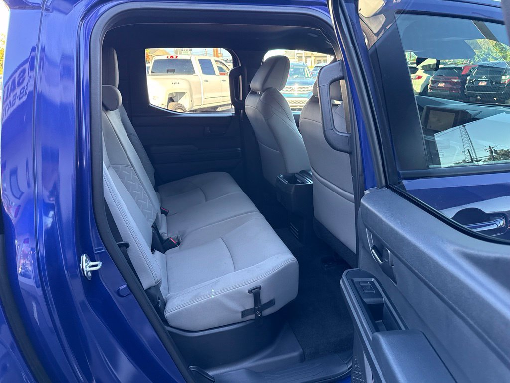 Used 2024 Toyota Tacoma SR5 AWD/4WD image 21