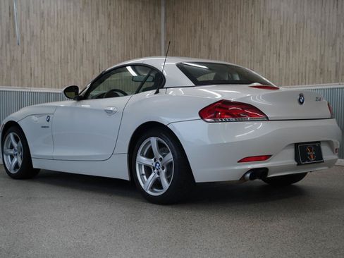 Used 2012 BMW Z4 sDrive28i RWD image 7