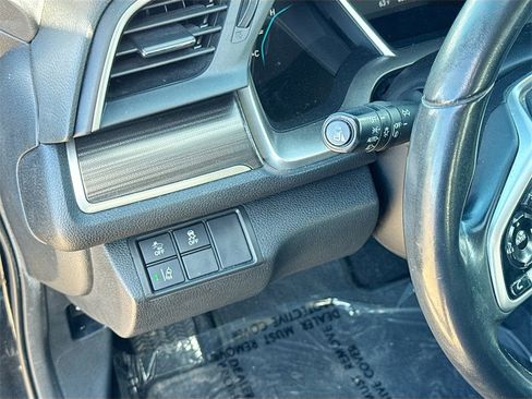 Used 2019 Honda Civic EX image 10