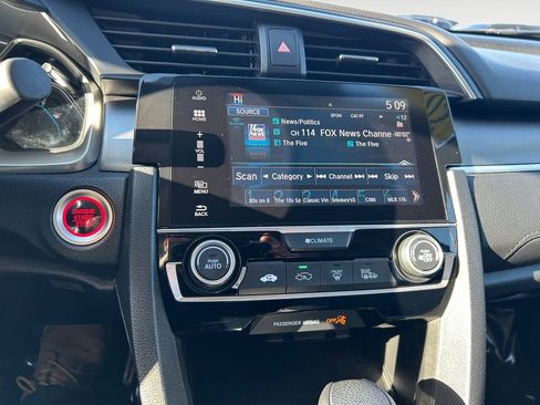 Used 2018 Honda Civic EX image 17