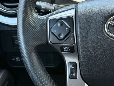 Used 2022 Toyota Tacoma SR5 w/ Technology Package RWD image 20
