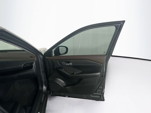 Used 2023 Nissan Rogue SL w/ SL Premium Package FWD image 33