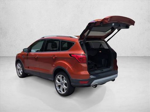 Used 2019 Ford Escape Titanium AWD/4WD image 7