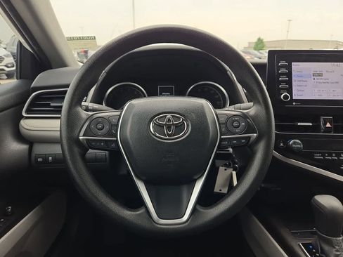 Used 2022 Toyota Camry LE FWD image 20