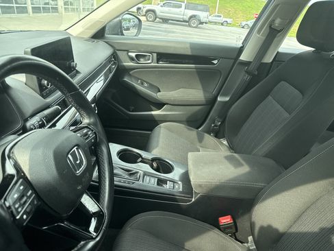 Used 2023 Honda Civic EX image 9