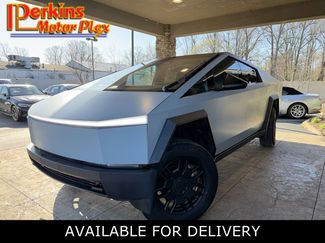 Used 2024 Tesla Cybertruck AWD Crew Cab video 1