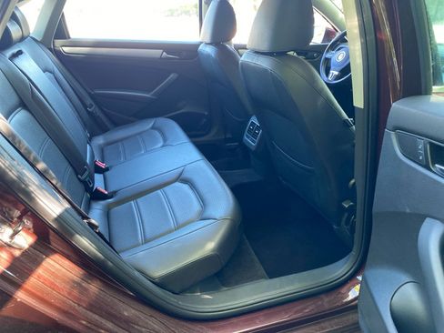 Used 2013 Volkswagen Passat 2.5 SE FWD image 20