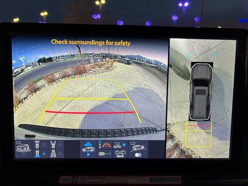 Used 2025 Toyota 4Runner TRD Off-Road Premium image 13