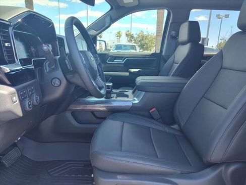 New 2026 Chevrolet Silverado 1500 LTZ w/ LTZ Premium Package AWD/4WD image 5