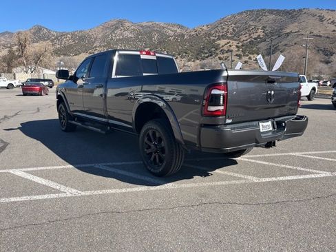 Used 2022 RAM 3500 Laramie w/ Night Edition image 6