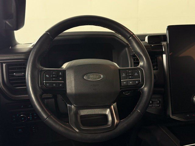 Used 2024 Ford Expedition Platinum AWD/4WD image 26