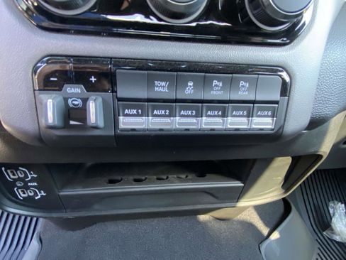 Used 2025 RAM 2500 Big Horn image 4