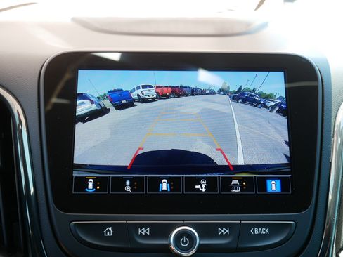Used 2022 Chevrolet Equinox RS w/ RS Leather Package AWD/4WD image 27