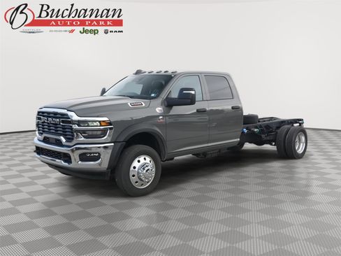 New 2026 RAM 5500 Tradesman w/ Chrome Appearance Group image 1