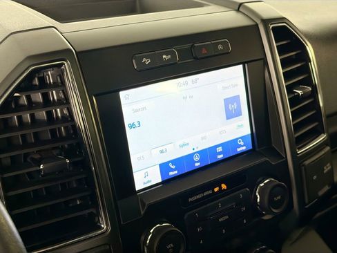 Used 2020 Ford F150 XLT w/ Equipment Group 302A Luxury AWD/4WD image 15