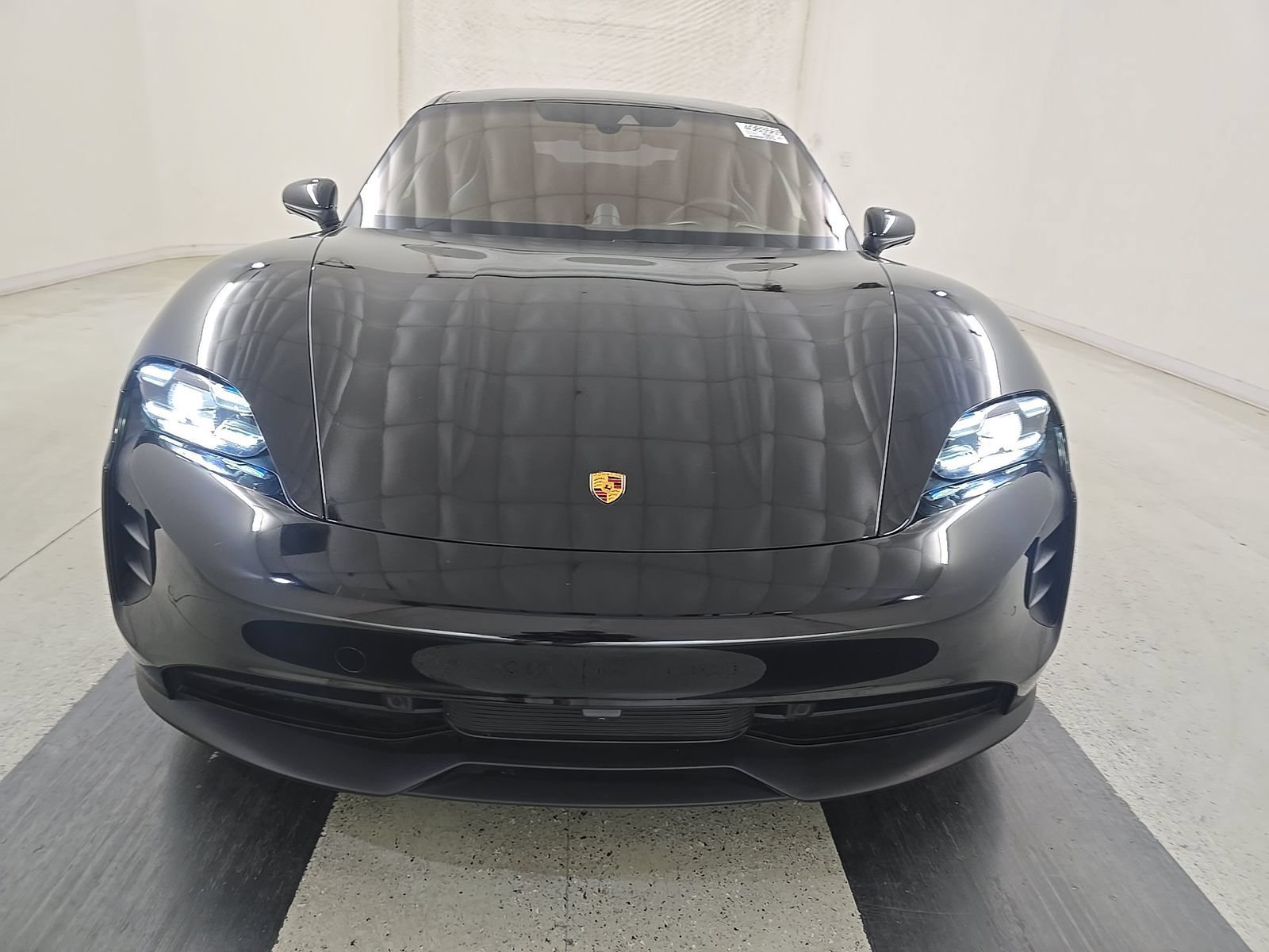 Used 2023 Porsche Taycan GTS AWD/4WD image 3