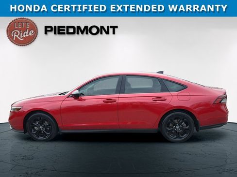 Certified 2025 Honda Accord SE image 9