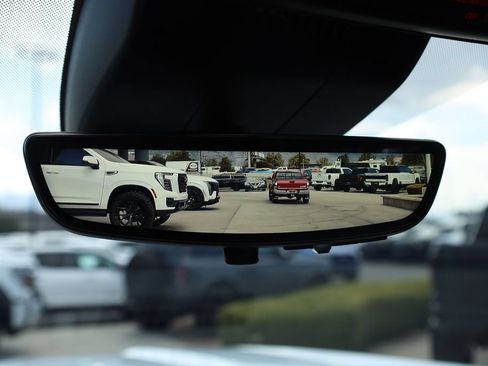 New 2026 GMC Yukon XL Denali w/ Denali Reserve Package AWD/4WD image 16
