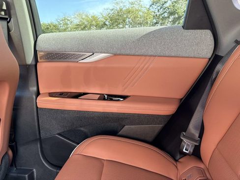 New 2026 Cadillac Optiq Luxury 2 image 15