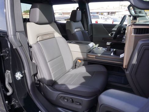 New 2025 GMC Hummer EV 3X image 12