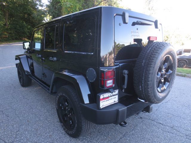 Used 2015 Jeep Wrangler Unlimited Sahara AWD/4WD image 5