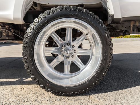 Used 2018 Ford F250 Lariat w/ Lariat Ultimate Package image 10