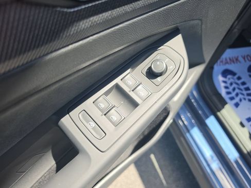 Used 2026 Volkswagen GTI SE FWD image 16