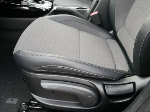 Certified 2023 Kia Seltos S w/ Navigation Package image 20