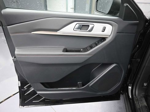 New 2026 Ford Explorer Active w/ Active Comfort Package AWD/4WD image 25