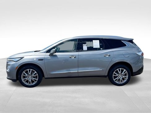 Used 2023 Buick Enclave Essence w/ Experience Buick Package AWD/4WD image 9