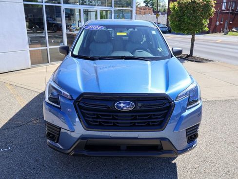 Used 2024 Subaru Forester AWD/4WD image 8
