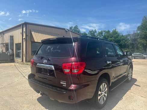 Used 2017 Toyota Sequoia Limited w/ Safety & Convenience Package AWD/4WD image 33