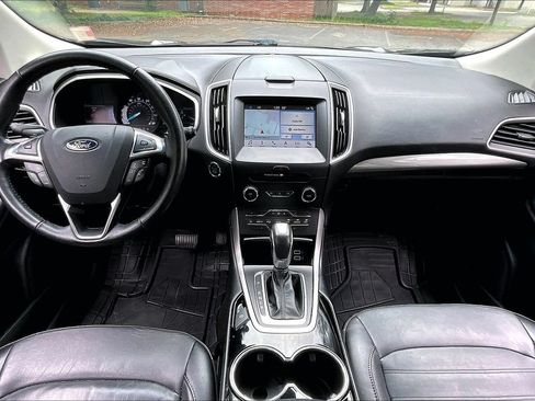 Used 2018 Ford Edge SEL w/ Equipment Group 201A FWD image 7