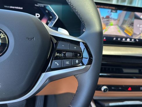 Certified 2025 BMW 330i Sedan w/ Premium Package image 18