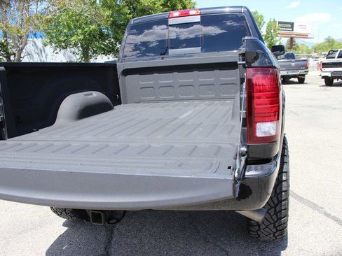 Used 2018 RAM 2500 Laramie w/ Sport Appearance Group AWD/4WD image 12