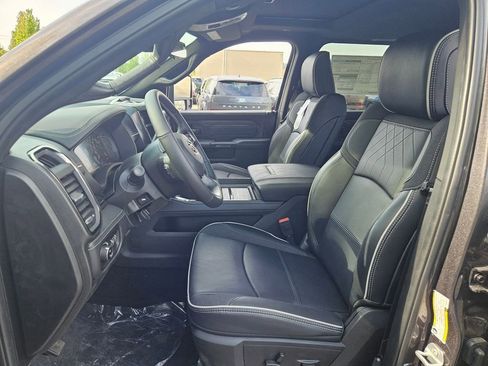 New 2026 RAM 2500 Limited AWD/4WD image 12