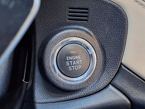 Used 2022 Subaru Outback Limited image 25