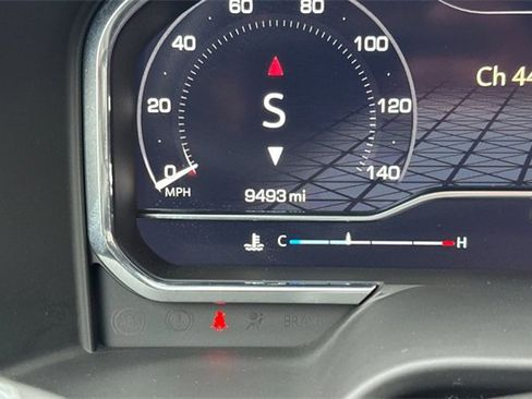 Used 2025 GMC Sierra 2500 Denali image 39