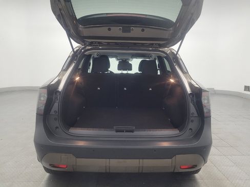 Used 2025 Nissan Kicks SV FWD image 29