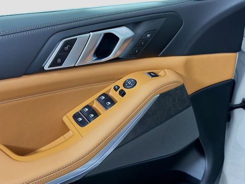 Used 2024 BMW X5 xDrive40i w/ Parking Assistance Package image 21