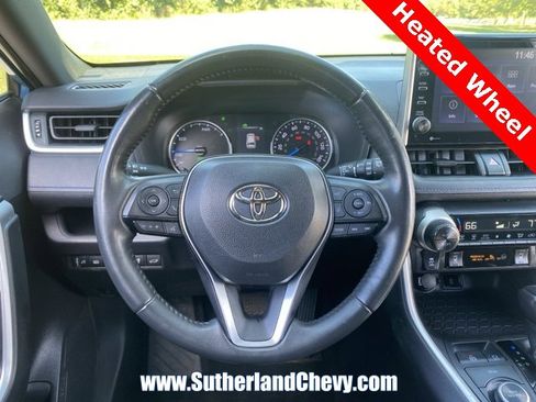 Used 2022 Toyota RAV4 SE image 22