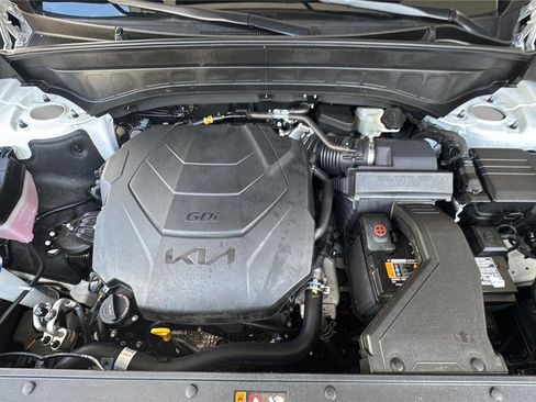 Used 2025 Kia Telluride SX Prestige AWD/4WD image 9
