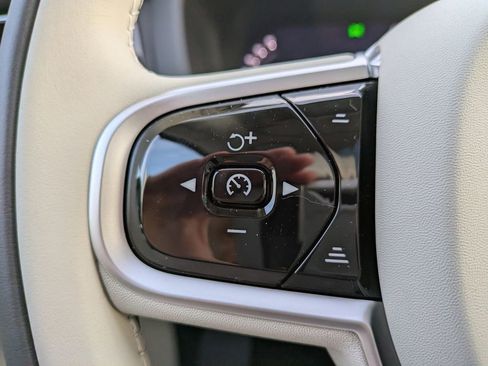 New 2026 Volvo XC60 B5 Ultra w/ Climate Package AWD/4WD image 25
