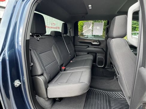 Used 2023 Chevrolet Silverado 1500 LT AWD/4WD image 19