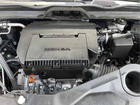 Certified 2025 Honda Pilot Black Edition image 21