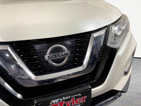 Used 2017 Nissan Rogue SL w/ SL Premium Package AWD/4WD image 33