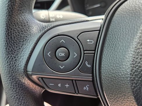 Used 2025 Toyota Corolla LE FWD image 25