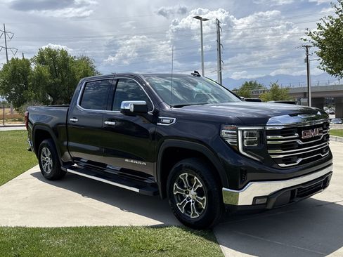 Used 2023 GMC Sierra 1500 SLT w/ SLT Convenience Package AWD/4WD image 13