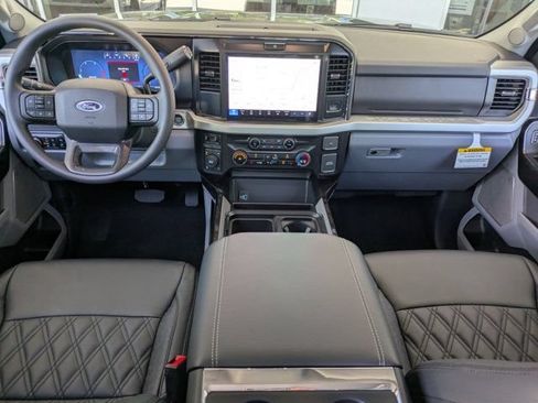 New 2026 Ford F250 XLT w/ XLT Premium Package AWD/4WD image 16